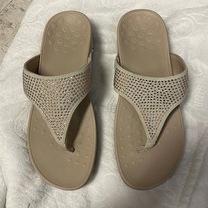 Vionic pacific Naples